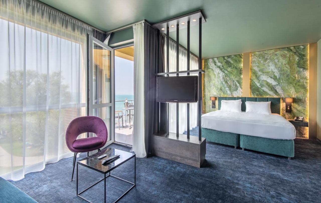 Hotel Azur Premium Siofok Dış mekan fotoğraf