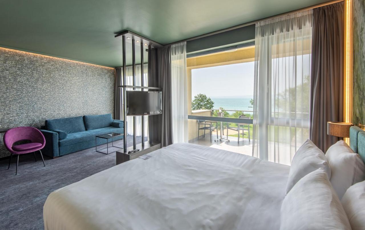 Hotel Azur Premium Siofok Dış mekan fotoğraf