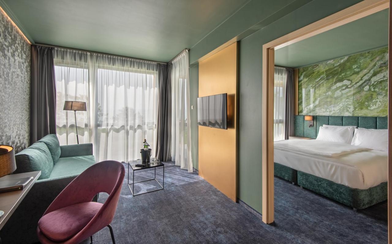 Hotel Azur Premium Siofok Dış mekan fotoğraf