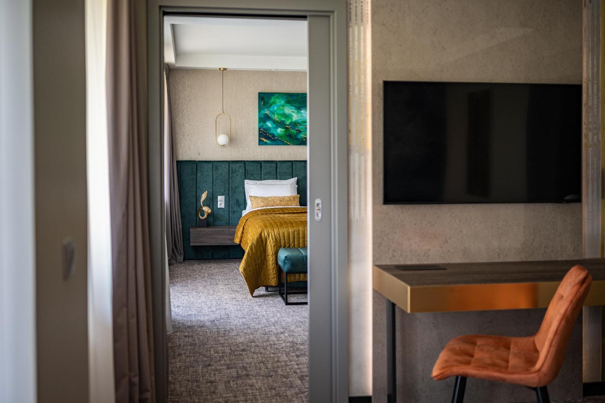 Hotel Azur Premium Siofok Dış mekan fotoğraf