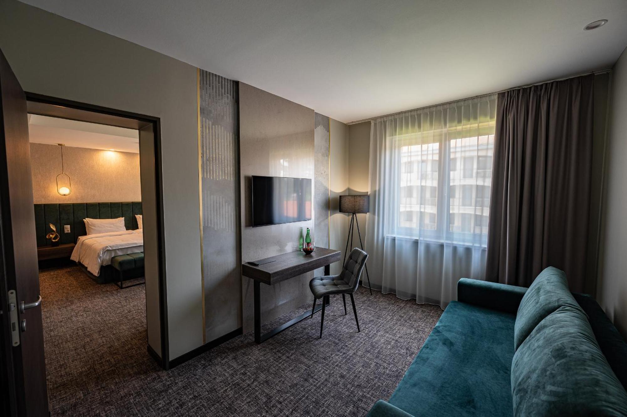 Hotel Azur Premium Siofok Dış mekan fotoğraf