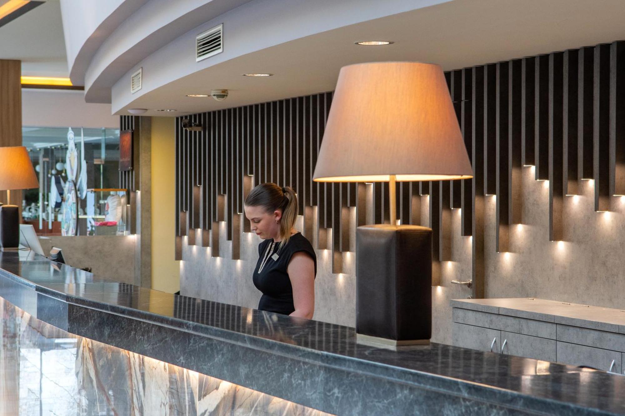 Hotel Azur Premium Siofok Dış mekan fotoğraf